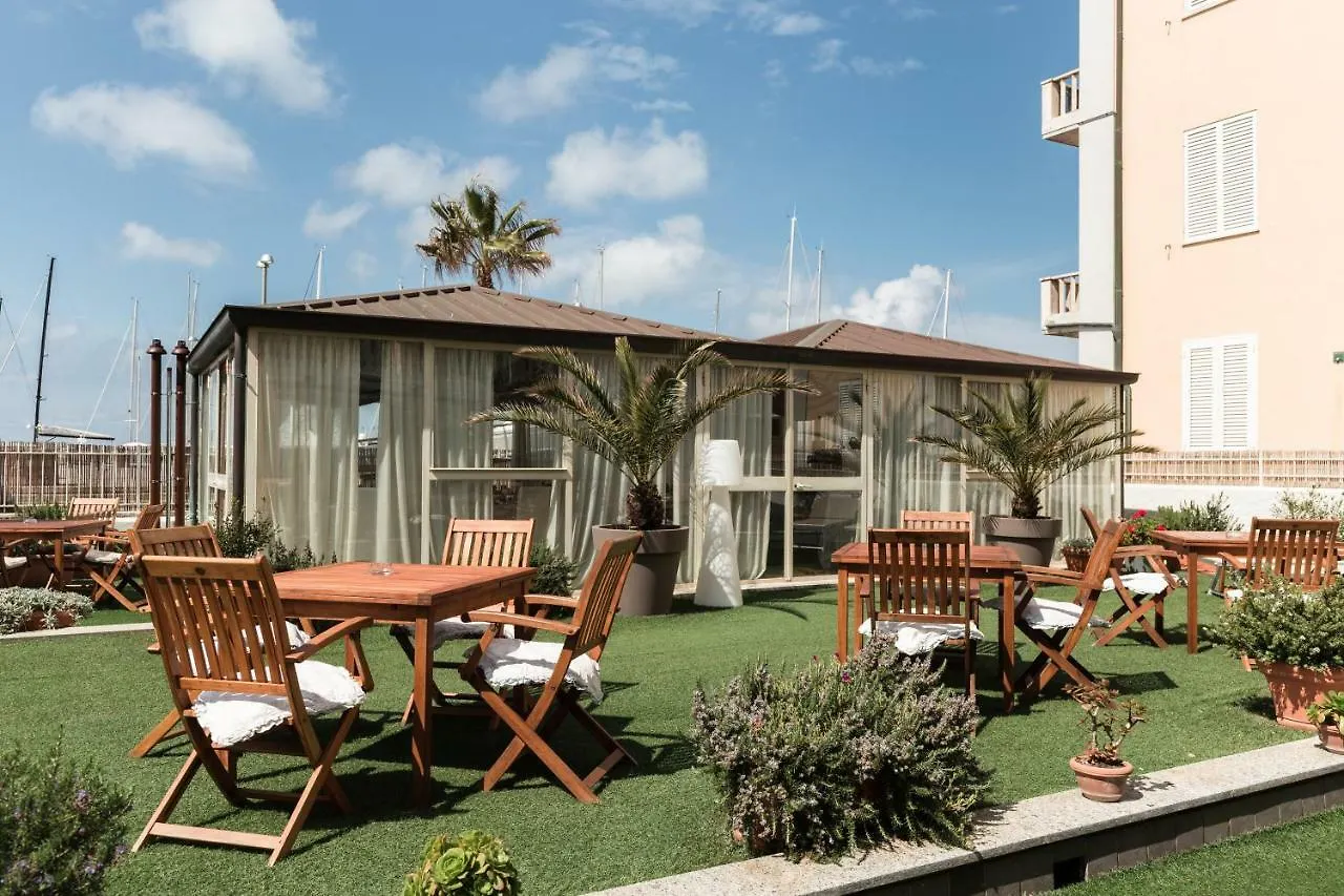 Aparthotel Residenza Santa Cecilia San Vincenzo 3*,